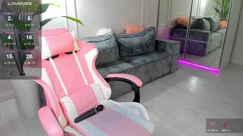 Snapshot of mari_nett chatting on 02-05-25, 05:31 mari_nett online show from 02-05-25, 05:31