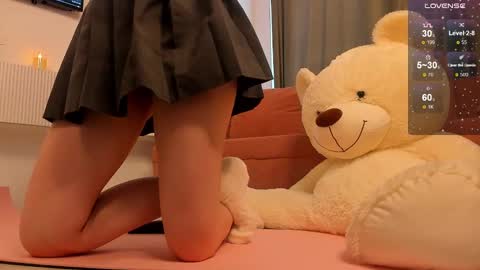 Snapshot of mari_nett chatting on 02-06-25, 10:15 mari_nett online show from 02-06-25, 10:15