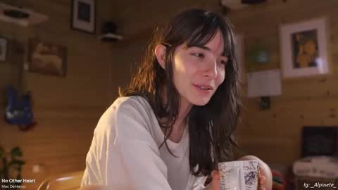 Snapshot of maria_alfonsina_ chatting on 10-13-25, 09:26 Alfonsina online show from 10-13-25, 09:26