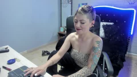 Snapshot of maria_fernandaxxx_ chatting on 12-10-24, 10:17 Maria fernanda online show from 12-10-24, 10:17