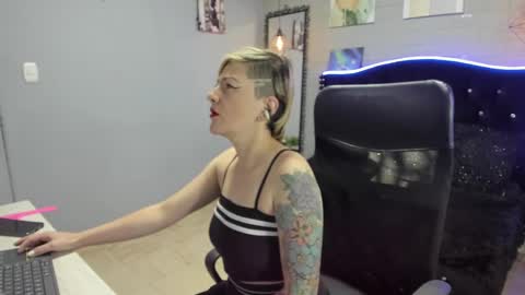 Snapshot of maria_fernandaxxx_ chatting on 12-16-24, 12:16 Maria fernanda online show from 12-16-24, 12:16