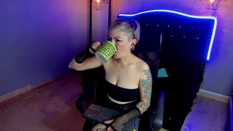 Snapshot of maria_fernandaxxx_ chatting on 01-13-25, 06:38 Maria fernanda online show from 01-13-25, 06:38