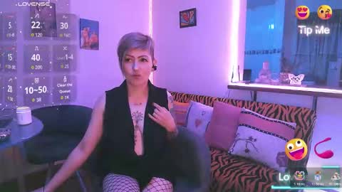 Snapshot of maria_fernandaxxx_ chatting on 10-24-25, 05:48 Maria fernanda online show from 10-24-25, 05:48