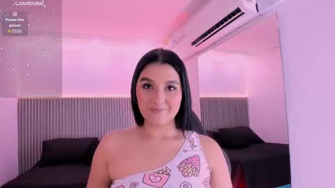 Snapshot of maria_flowers chatting on 09-29-25, 07:51  MARIA  online show from 09-29-25, 07:51