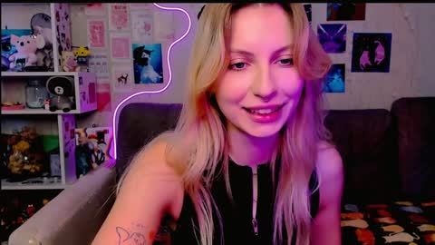 Snapshot of maria_hunt chatting on 12-06-24, 06:37 Maria online show from 12-06-24, 06:37