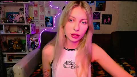 Snapshot of maria_hunt chatting on 12-14-24, 03:18 Maria online show from 12-14-24, 03:18