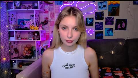 Snapshot of maria_hunt chatting on 12-21-24, 03:25 Maria online show from 12-21-24, 03:25