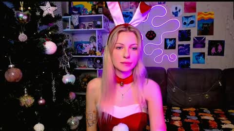 Snapshot of maria_hunt chatting on 12-26-24, 03:38 Maria online show from 12-26-24, 03:38