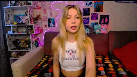 Snapshot of maria_hunt chatting on 01-15-25, 04:25 Maria online show from 01-15-25, 04:25