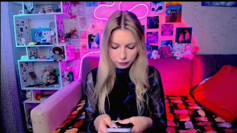 Snapshot of maria_hunt chatting on 01-17-25, 03:55 Maria online show from 01-17-25, 03:55