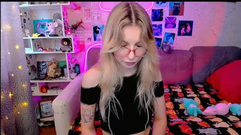 Snapshot of maria_hunt chatting on 01-25-25, 07:06 Maria online show from 01-25-25, 07:06