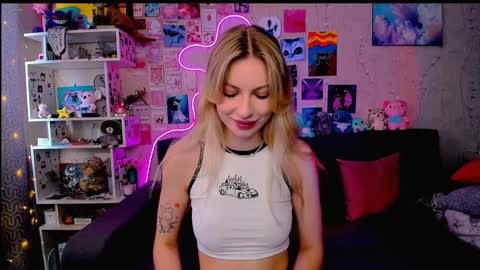 Snapshot of maria_hunt chatting on 02-06-25, 03:48 Maria online show from 02-06-25, 03:48