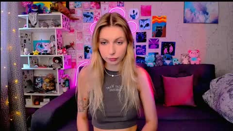 Snapshot of maria_hunt chatting on 02-07-25, 04:06 Maria online show from 02-07-25, 04:06