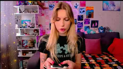 Snapshot of maria_hunt chatting on 02-21-25, 04:29 Maria online show from 02-21-25, 04:29