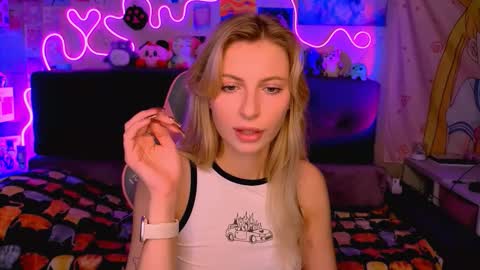 Snapshot of maria_hunt chatting on 10-08-25, 05:05 Maria online show from 10-08-25, 05:05