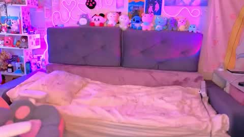 Snapshot of maria_hunt chatting on 10-10-25, 04:22 Maria online show from 10-10-25, 04:22