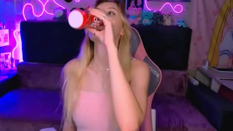 Snapshot of maria_hunt chatting on 11-08-25, 05:07 Maria online show from 11-08-25, 05:07