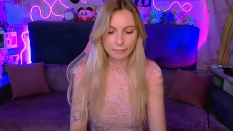 Snapshot of maria_hunt chatting on 11-14-25, 05:50 Maria online show from 11-14-25, 05:50