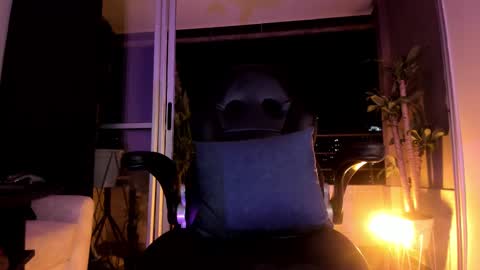 Snapshot of maria_isabells chatting on 02-22-25, 04:18 Maria Isabell online show from 02-22-25, 04:18