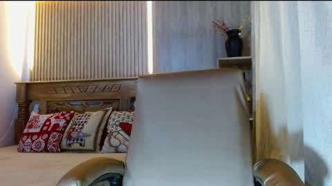 mariaa_antonia1 online show from 11-20-25, 06:40