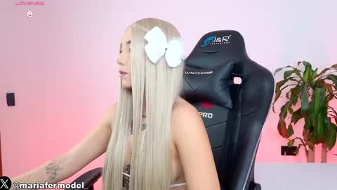 Maria Fer online show from 04-16-26, 04:08