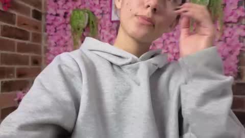 Maria online show from 03-05-26, 08:38