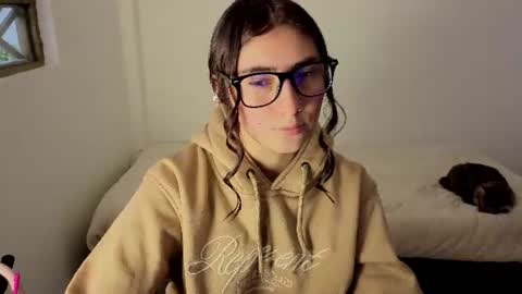 Snapshot of mariagh_ chatting on 07-29-26, 06:28 Maria online show from 07-29-26, 06:28