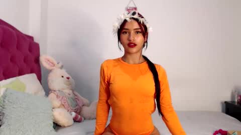 Snapshot of mariagills chatting on 11-05-25, 10:10 Giselle Mara online show from 11-05-25, 10:10