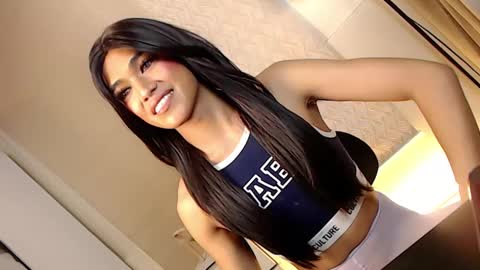 Snapshot of mariah_clara chatting on 02-23-25, 11:04 mariah_clara online show from 02-23-25, 11:04