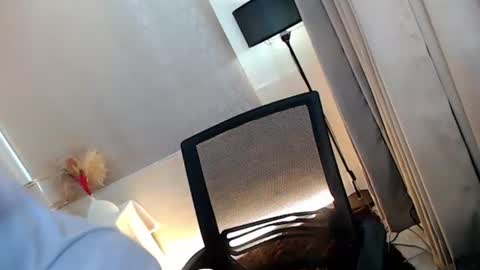 Snapshot of mariah_clara chatting on 11-29-25, 05:43 mariah_clara online show from 11-29-25, 05:43