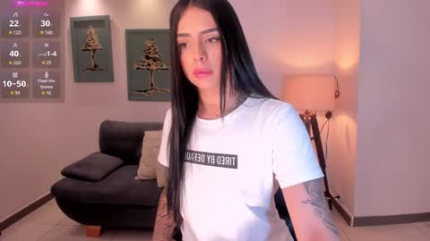Snapshot of mariaherrera_ chatting on 03-02-25, 05:14 MARIA HERRERA  online show from 03-02-25, 05:14