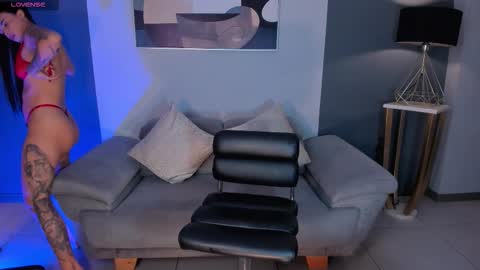 Snapshot of mariaherrera_ chatting on 10-06-25, 08:50 MARIA HERRERA  online show from 10-06-25, 08:50