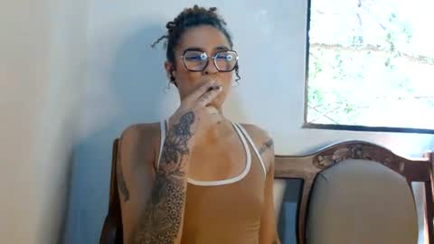 Snapshot of mariajuany99 chatting on 06-11-26, 04:38 mariajuany99 online show from 06-11-26, 04:38