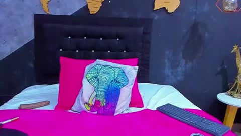  MARIAM online show from 10-23-25, 01:54