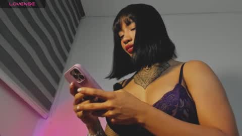 Snapshot of mariam_bloom chatting on 03-14-26, 03:23 Mariam online show from 03-14-26, 03:23