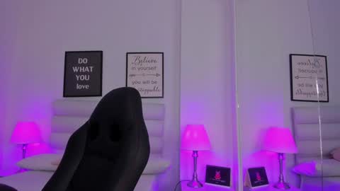 Snapshot of mariam_scott18 chatting on 12-06-24, 07:34 Mariam online show from 12-06-24, 07:34