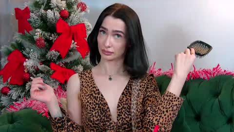 Snapshot of mariamenson chatting on 01-16-25, 03:56 MariaMenson online show from 01-16-25, 03:56