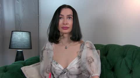 Snapshot of mariamenson chatting on 01-21-25, 06:45 MariaMenson online show from 01-21-25, 06:45