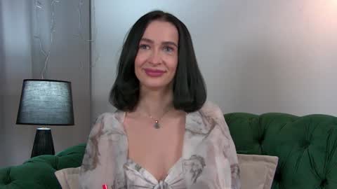 Snapshot of mariamenson chatting on 01-21-25, 09:46 MariaMenson online show from 01-21-25, 09:46