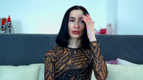 Snapshot of mariamenson chatting on 01-27-25, 03:26 MariaMenson online show from 01-27-25, 03:26