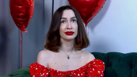 Snapshot of mariamenson chatting on 02-14-25, 01:56 MariaMenson online show from 02-14-25, 01:56