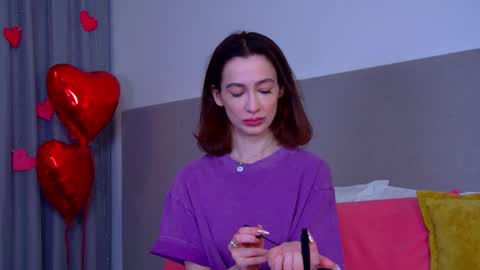 Snapshot of mariamenson chatting on 02-16-25, 06:54 MariaMenson online show from 02-16-25, 06:54