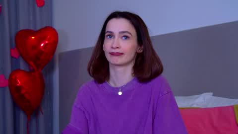 Snapshot of mariamenson chatting on 02-17-25, 01:04 MariaMenson online show from 02-17-25, 01:04