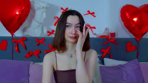 Snapshot of mariamenson chatting on 02-18-25, 07:19 MariaMenson online show from 02-18-25, 07:19