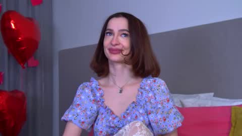 Snapshot of mariamenson chatting on 02-21-25, 02:39 MariaMenson online show from 02-21-25, 02:39