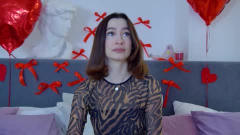 Snapshot of mariamenson chatting on 02-23-25, 06:34 MariaMenson online show from 02-23-25, 06:34