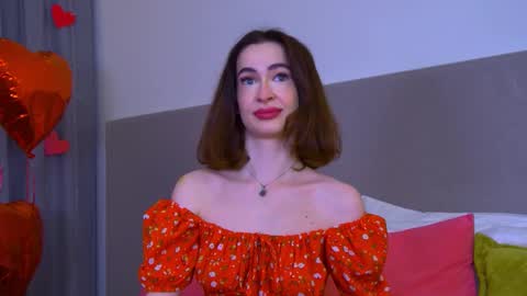 Snapshot of mariamenson chatting on 02-25-25, 06:31 MariaMenson online show from 02-25-25, 06:31