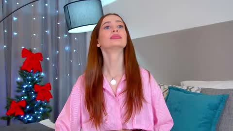 Snapshot of mariamenson chatting on 12-02-25, 06:47 MariaMenson online show from 12-02-25, 06:47