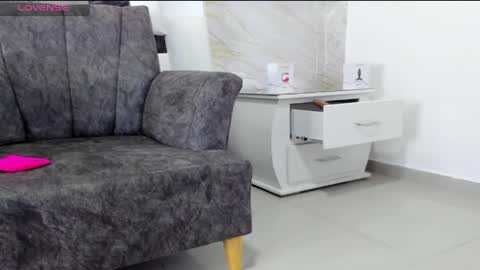 Snapshot of mariamrosse_ chatting on 03-26-26, 05:57 Mariam online show from 03-26-26, 05:57
