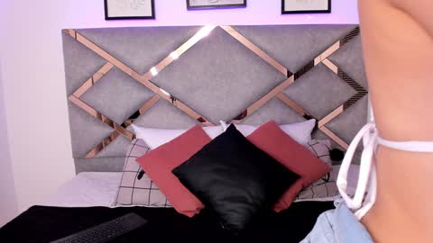 Marian online show from 02-02-25, 02:38